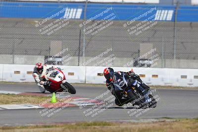 media/Nov-26-2022-Fastrack Riders (Sat) [[b001e85eef]]/Level 3/Session 3 Outside Turn 9/